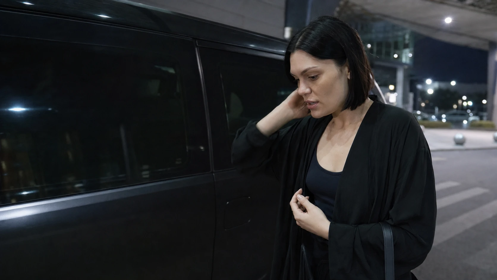 What Happened When Jessie J Hit Her Head? - jessie j got an mri after hitting her head